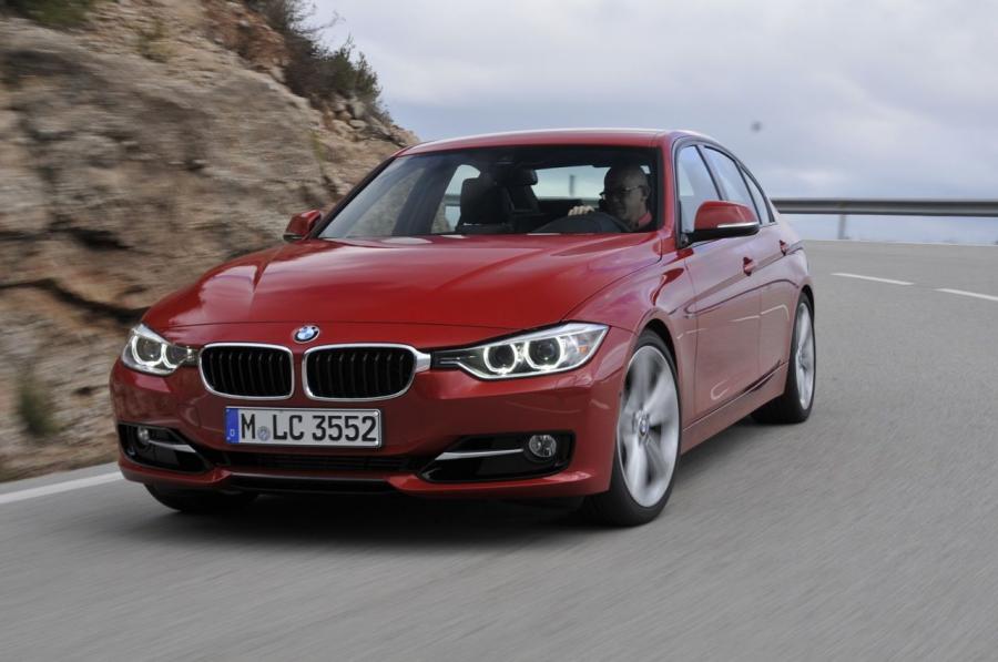  BMW 3-Series 2012 года  (фото 42 из 191)